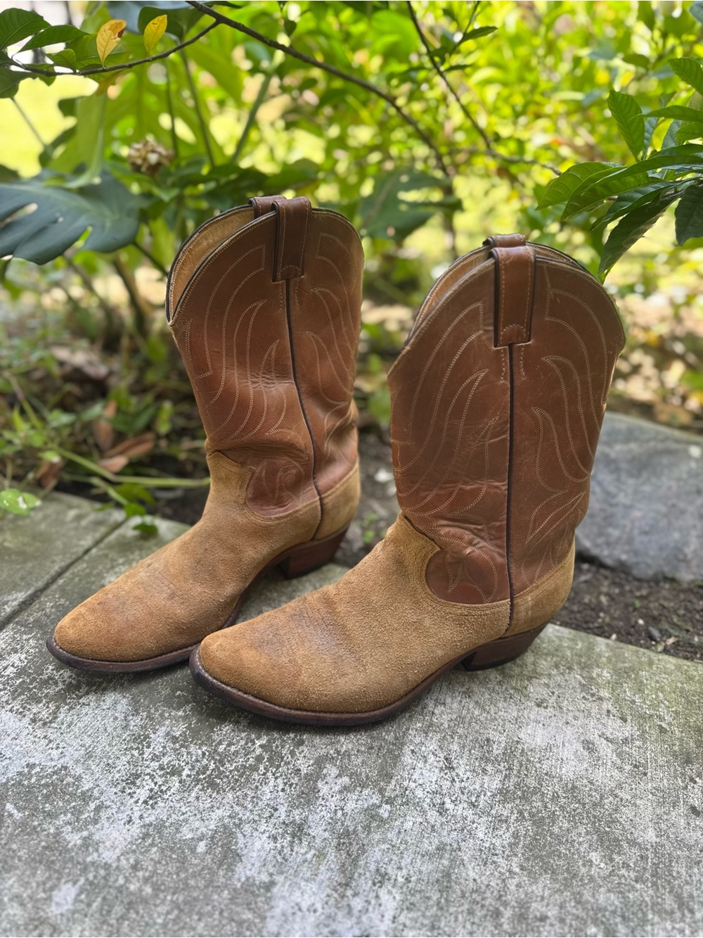 Vtg Justin Boots Men's Two-Tone Tan Brown Western Cowboy Boots